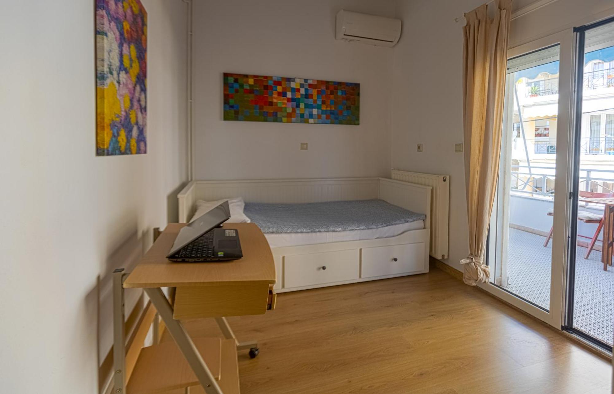 Apartament In And Out *