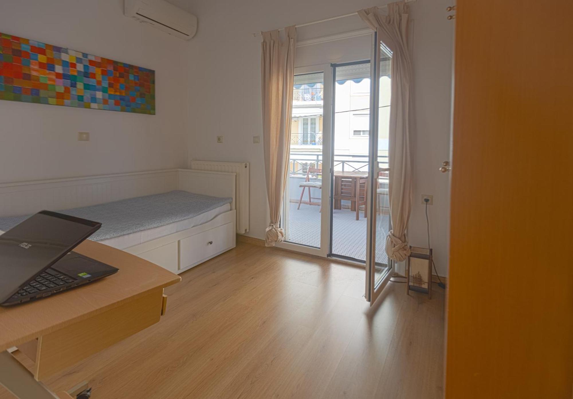 Apartament In And Out